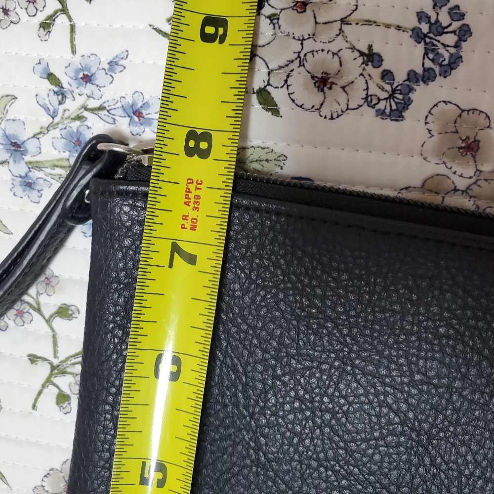 CALVIN KLEIN Wristlet Pouch - Picture 6 of 6